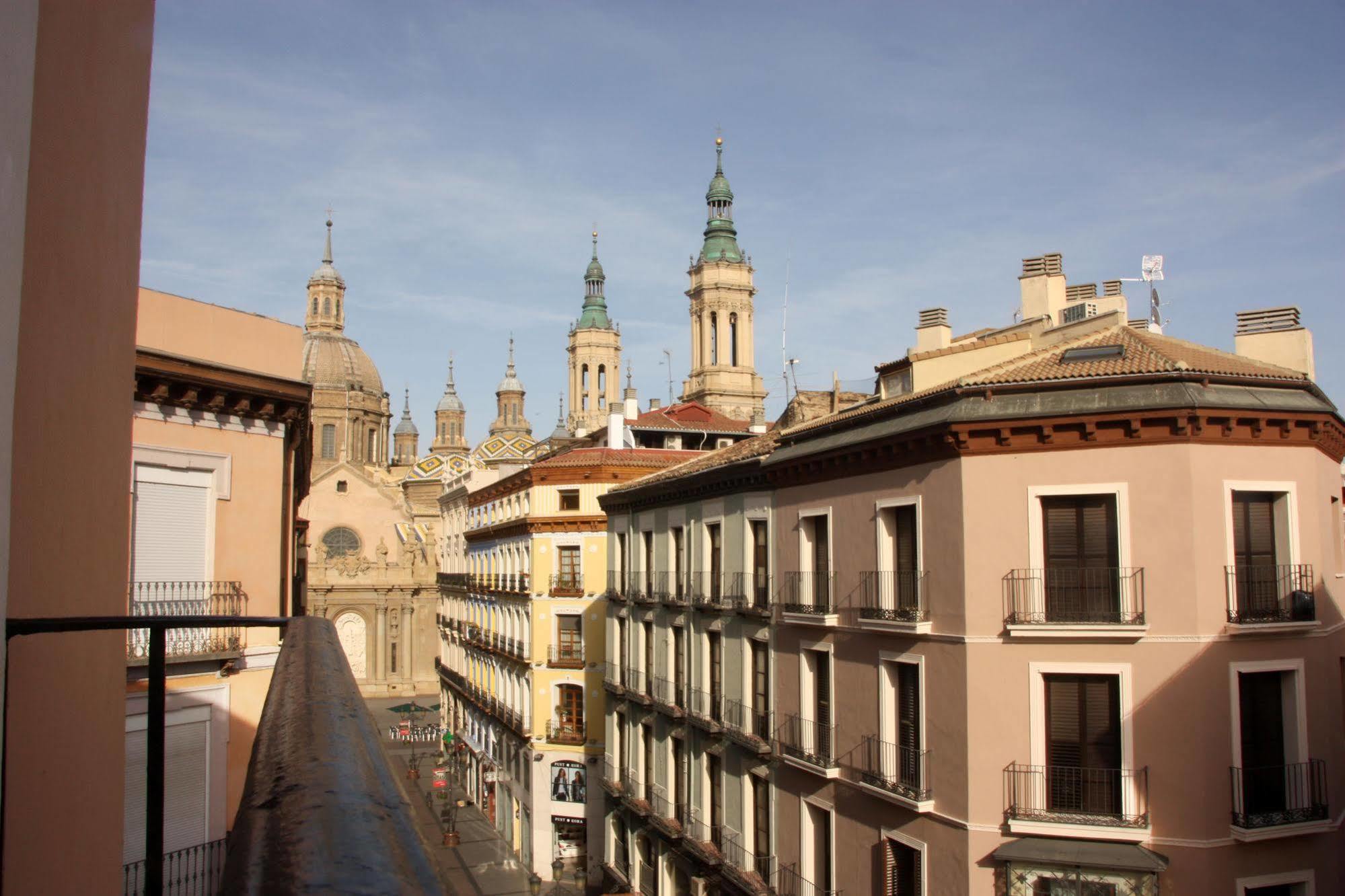 Dos Torres Pilar Suites- Balcones Con Vistas A La Ciudad Saragoça Exterior foto